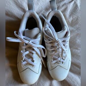 New Balance Girls FuelCell Romero Duo softball cleats